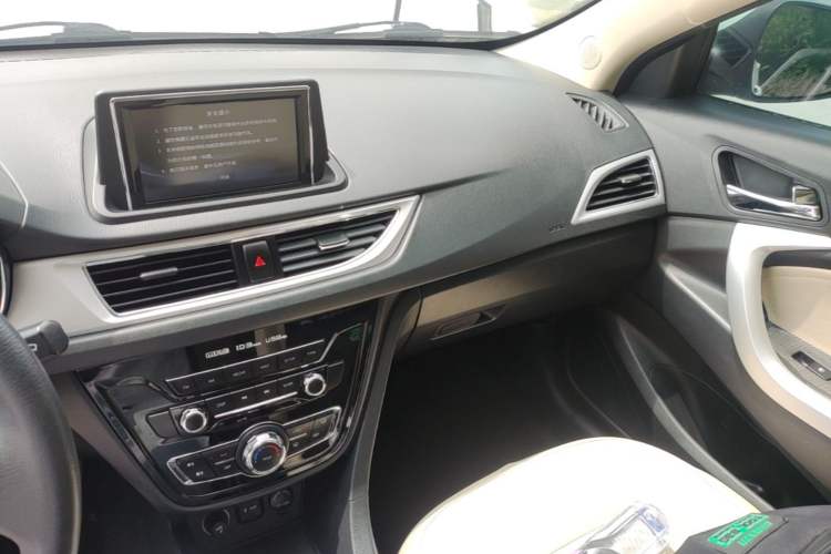 Used CHANGAN Alsvin V7 2015 1.6L Manual Enjoyment Model China V Standard Audio And AC Panel