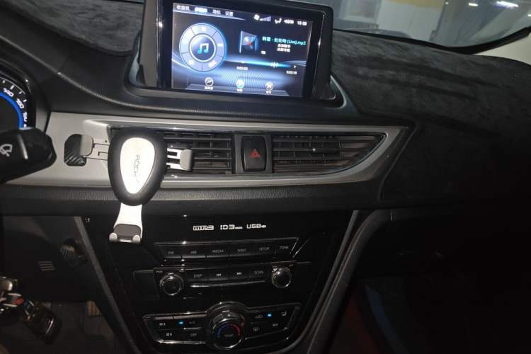 Used CHANGAN Alsvin V7 2015 1.6L Manual Enjoyment Model China V Standard Audio And AC Panel