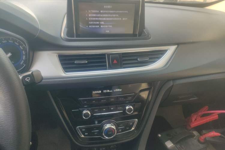 Used CHANGAN Alsvin V7 2015 1.6L Manual Enjoyment Model China V Standard Audio And AC Panel