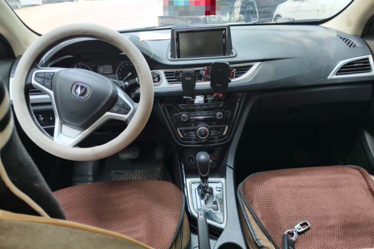 Used CHANGAN Alsvin V7 2015 1.6L Automatic Enjoyment Model China V Standard Center Console
