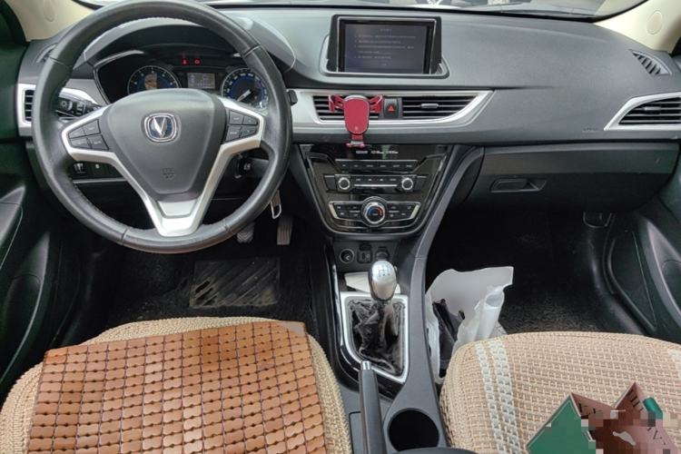 Used CHANGAN Alsvin V7 2015 1.6L Manual Fun Model China IV Standard Center Console
