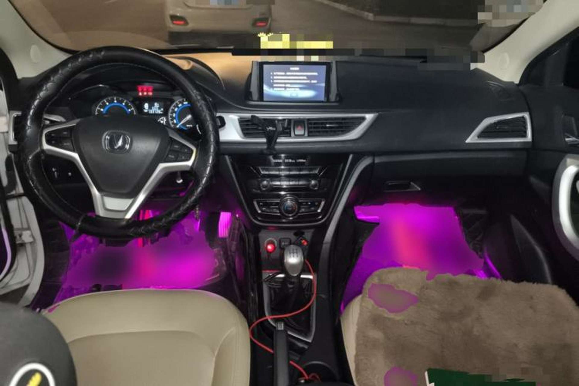 Used CHANGAN Alsvin V7 2015 1.6L Manual Fun Edition China V Standard Center Console