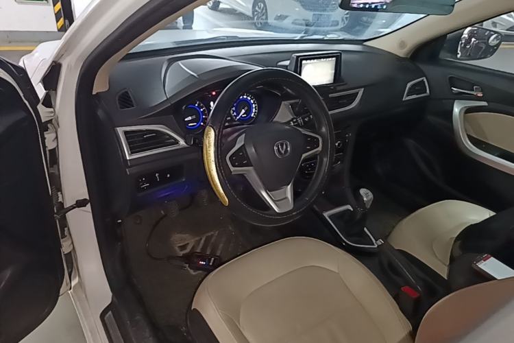 Used CHANGAN Alsvin V7 2015 1.6L Manual Enjoyment Model China V Standard Center Console