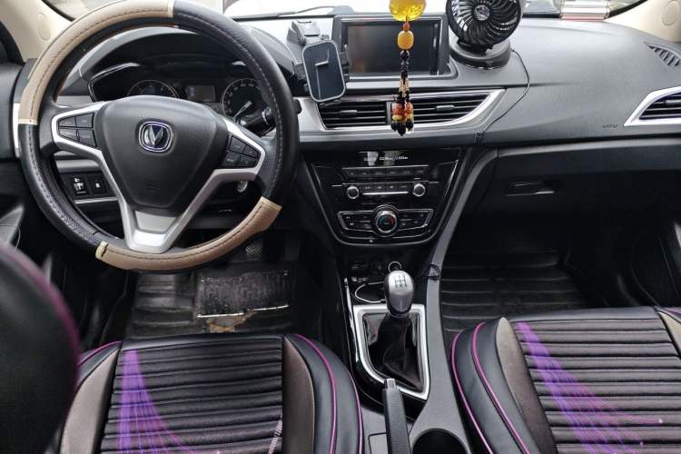 Used CHANGAN Alsvin V7 2015 1.6L Manual Enjoyment Model China V Standard Center Console