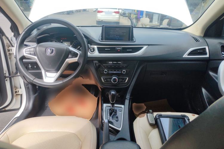 Used CHANGAN Alsvin V7 2015 1.6L Automatic Enjoyment Model China V Standard Center Console