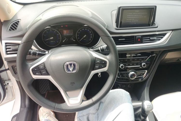 Used CHANGAN Alsvin V7 2015 1.6L Manual Enjoyment Model China V Standard Center Console