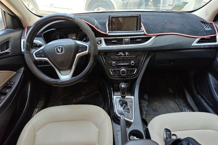 Used CHANGAN Alsvin V7 2015 1.6L Automatic Enjoyment Model China V Standard Center Console