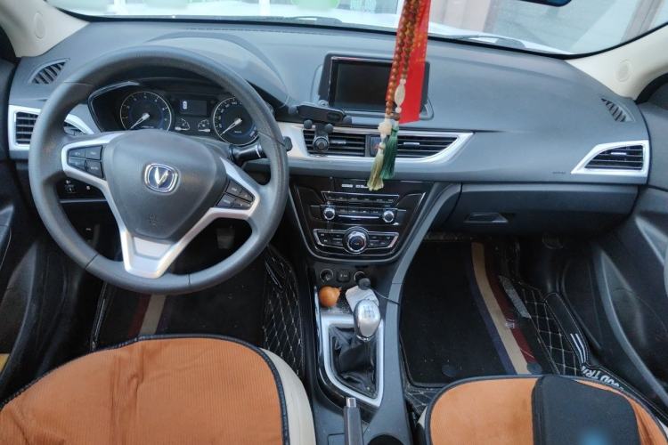 Used CHANGAN Alsvin V7 2015 1.6L Manual Enjoyment Model China V Standard Center Console