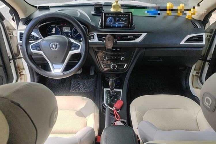 Used CHANGAN Alsvin V7 2015 1.6L Automatic Enjoyment Model China V Standard Center Console