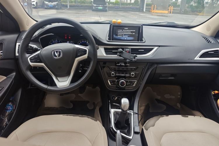 Used CHANGAN Alsvin V7 2015 1.6L Manual Enjoyment Model China V Standard Center Console