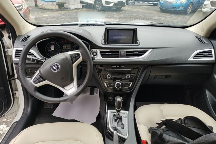 Used CHANGAN Alsvin V7 2015 1.6L Automatic Enjoyment Model China V Standard Center Console