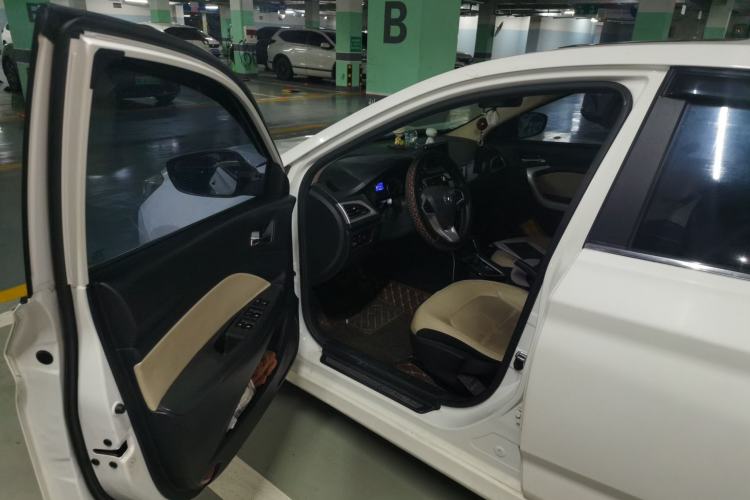 Used CHANGAN Alsvin V7 2015 1.6L Automatic Enjoyment Model China IV Standard Driver Seat