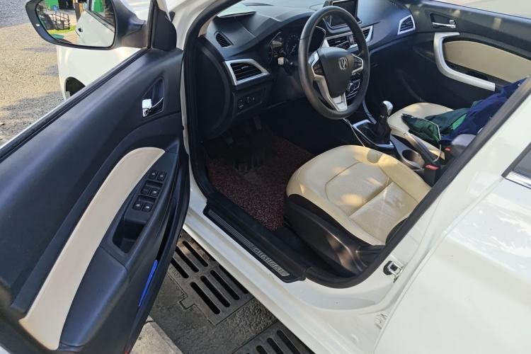 Used CHANGAN Alsvin V7 2015 1.6L Manual Enjoyment Model China IV Standard Driver Seat