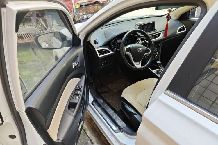 Used CHANGAN Alsvin V7 2015 1.6L Automatic Fun Model China V Standard Driver Seat