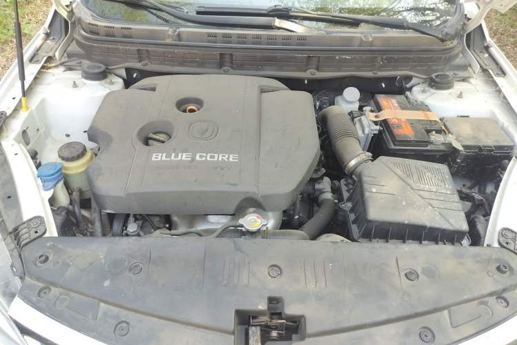Used CHANGAN Alsvin V7 2015 1.6L Manual Enjoyment Model China IV Standard Engine Bay
