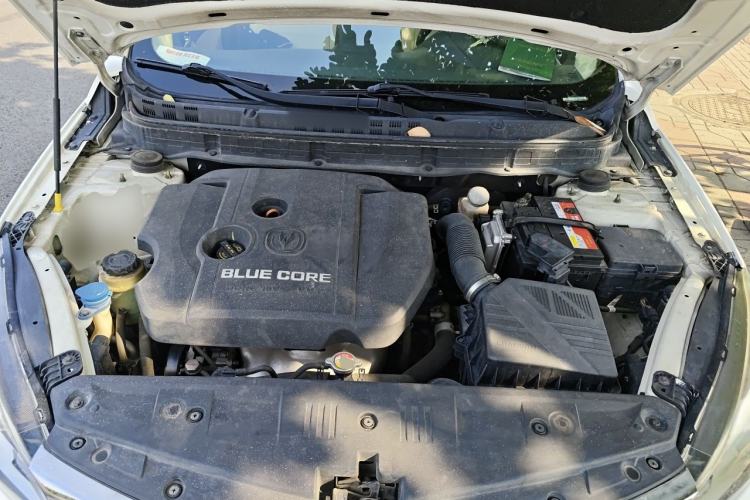 Used CHANGAN Alsvin V7 2015 1.6L Manual Enjoyment Model China IV Standard Engine Bay