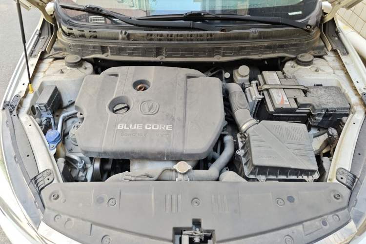 Used CHANGAN Alsvin V7 2015 1.6L Automatic Fun Model China V Standard Engine Bay