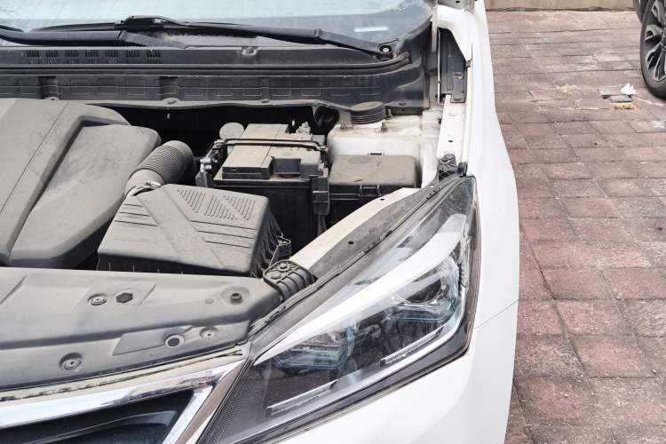 Used CHANGAN Alsvin V7 2015 1.6L Manual Joyride Model China IV Standard Engine Bay Left