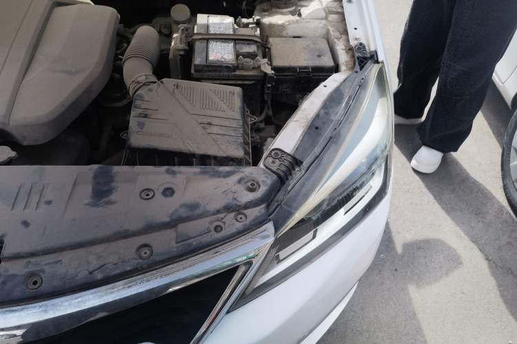 Used CHANGAN Alsvin V7 2015 1.6L Manual Enjoyment Model China IV Standard Engine Bay Left