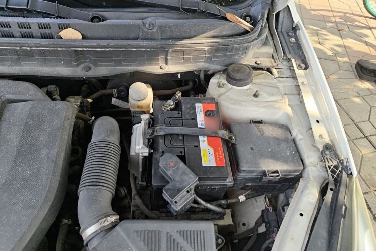 Used CHANGAN Alsvin V7 2015 1.6L Manual Enjoyment Model China IV Standard Engine Bay Left