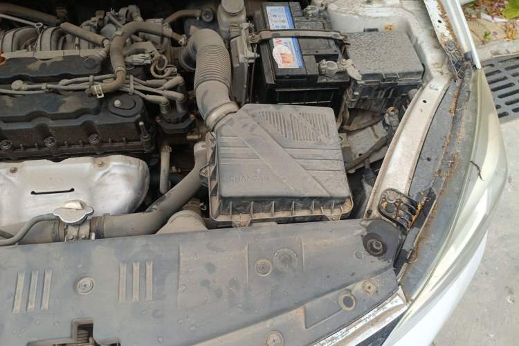 Used CHANGAN Alsvin V7 2015 1.6L Manual Enjoyment Model China IV Standard Engine Bay Left