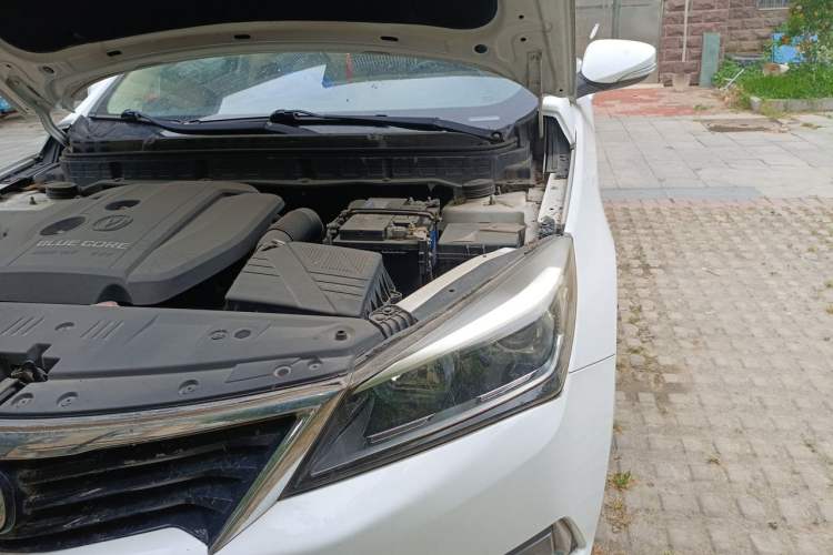 Used CHANGAN Alsvin V7 2015 1.6L Manual Enjoyment Model China IV Standard Engine Bay Left