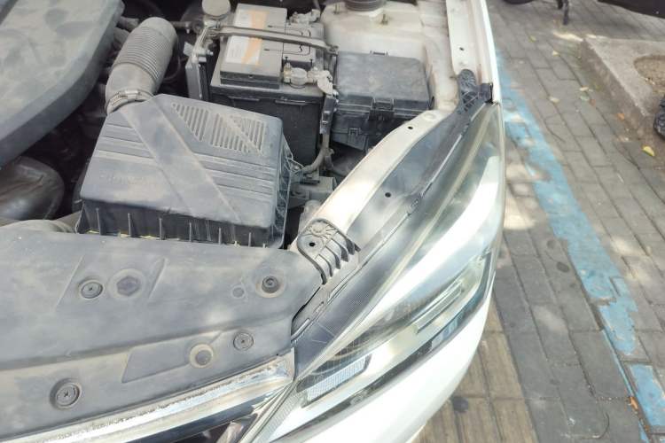 Used CHANGAN Alsvin V7 2015 1.6L Manual Enjoyment Model China IV Standard Engine Bay Left