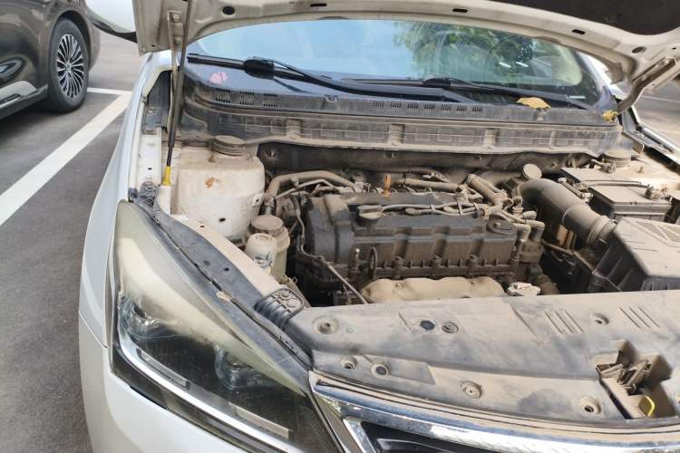 Used CHANGAN Alsvin V7 2015 1.6L Manual Joyful Edition China IV Engine Bay Right