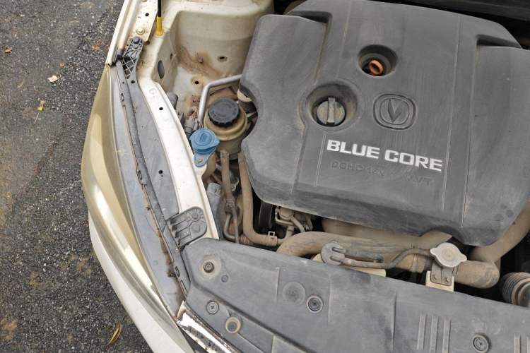 Used CHANGAN Alsvin V7 2015 1.6L Manual Enjoyment Model China IV Standard Engine Bay Right
