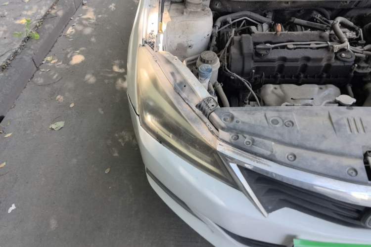Used CHANGAN Alsvin V7 2015 1.6L Manual Joyride Model China IV Standard Engine Bay Right