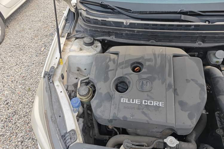 Used CHANGAN Alsvin V7 2015 1.6L Manual LeShang Edition China IV Engine Bay Right