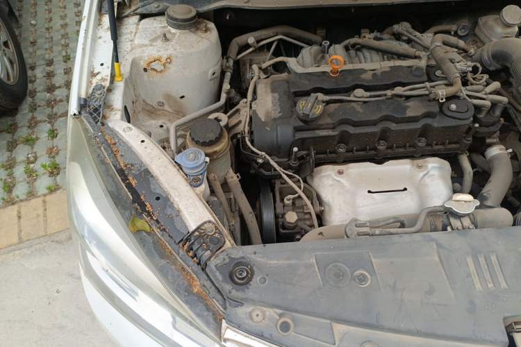 Used CHANGAN Alsvin V7 2015 1.6L Manual Enjoyment Model China IV Standard Engine Bay Right