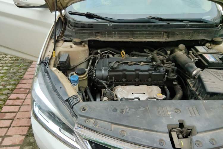 Used CHANGAN Alsvin V7 2015 1.6L Automatic Enjoyment Model China IV Standard Engine Bay Right