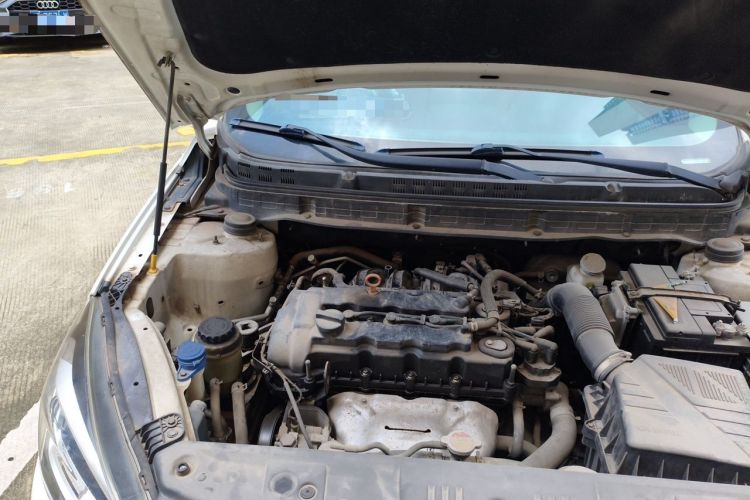 Used CHANGAN Alsvin V7 2015 1.6L Manual Enjoyment Model China IV Standard Engine Bay Right