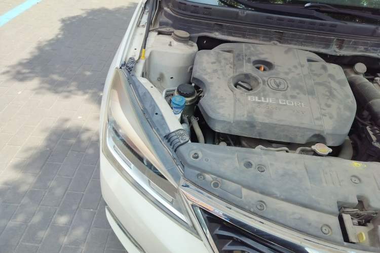 Used CHANGAN Alsvin V7 2015 1.6L Manual Enjoyment Model China IV Standard Engine Bay Right