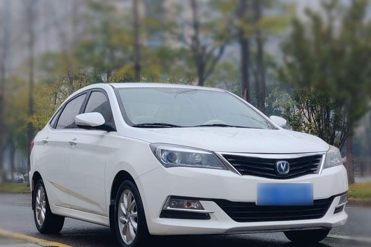 Used CHANGAN Alsvin V7 2015 1.6L Automatic Enjoyment Model China IV Standard Exterior 1