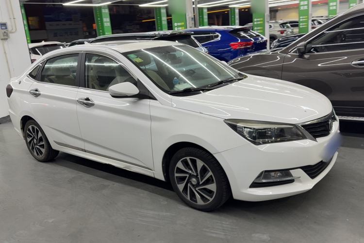 Used CHANGAN Alsvin V7 2015 1.6L Manual Fun Edition China V Standard Exterior 2