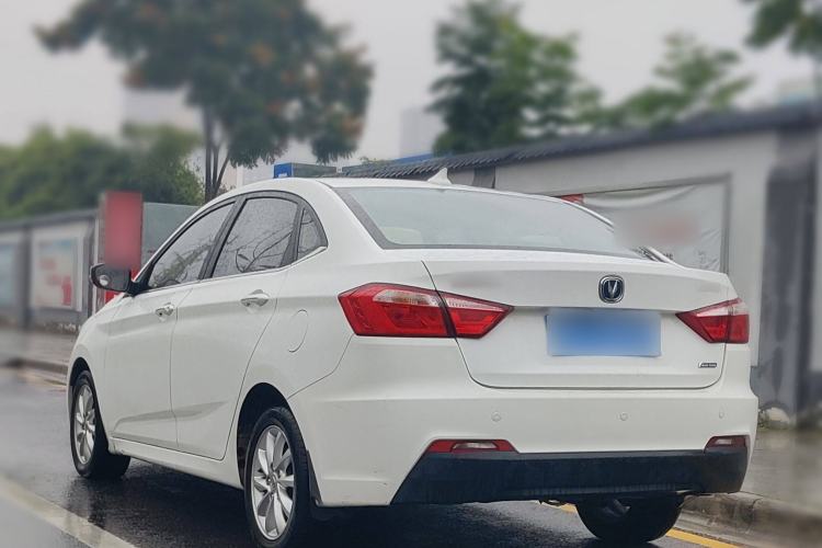Used CHANGAN Alsvin V7 2015 1.6L Automatic Enjoyment Model China IV Standard Exterior 2