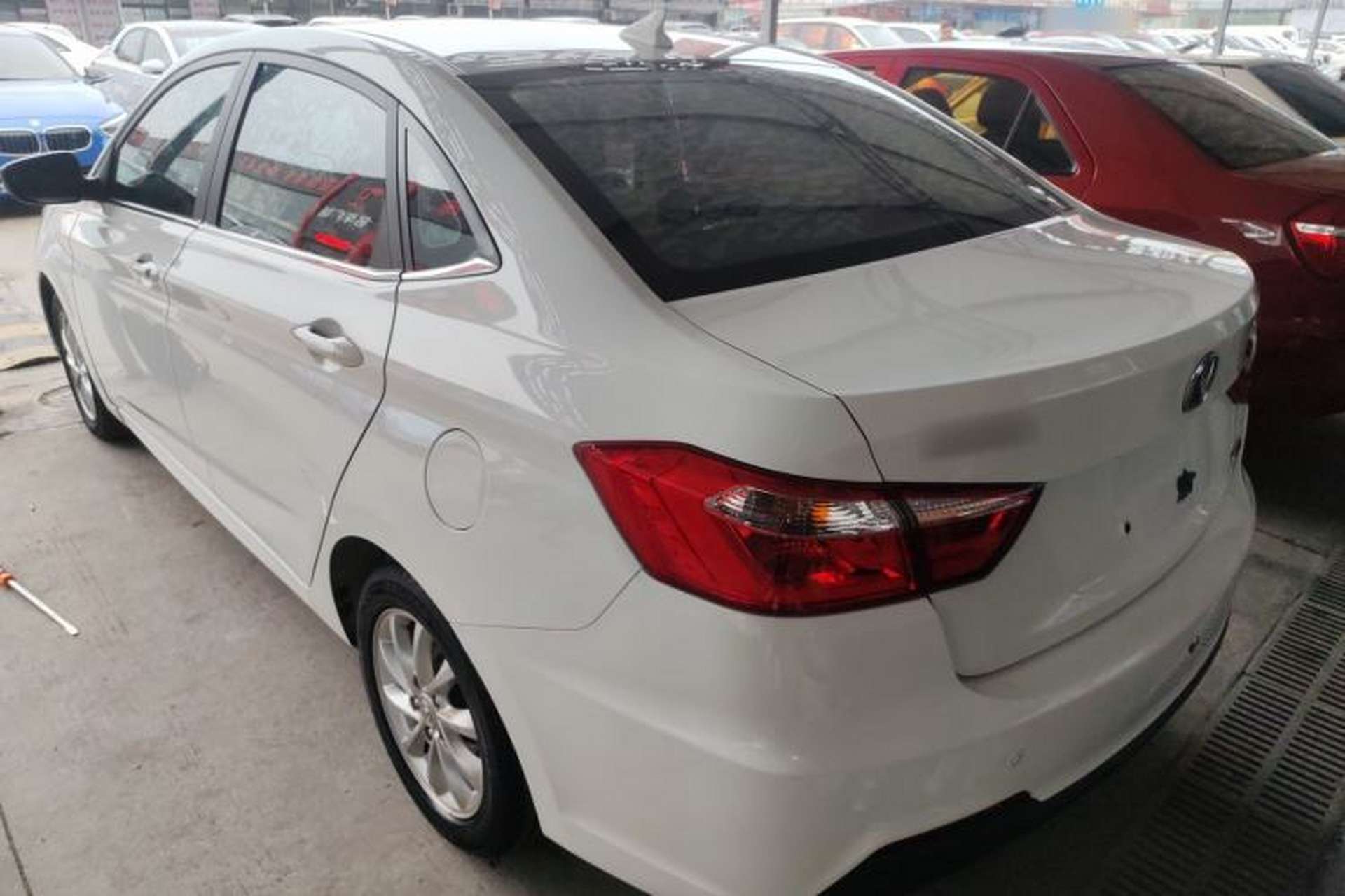 Used CHANGAN Alsvin V7 2015 1.6L Manual Enjoyment Model China IV Standard Exterior 2