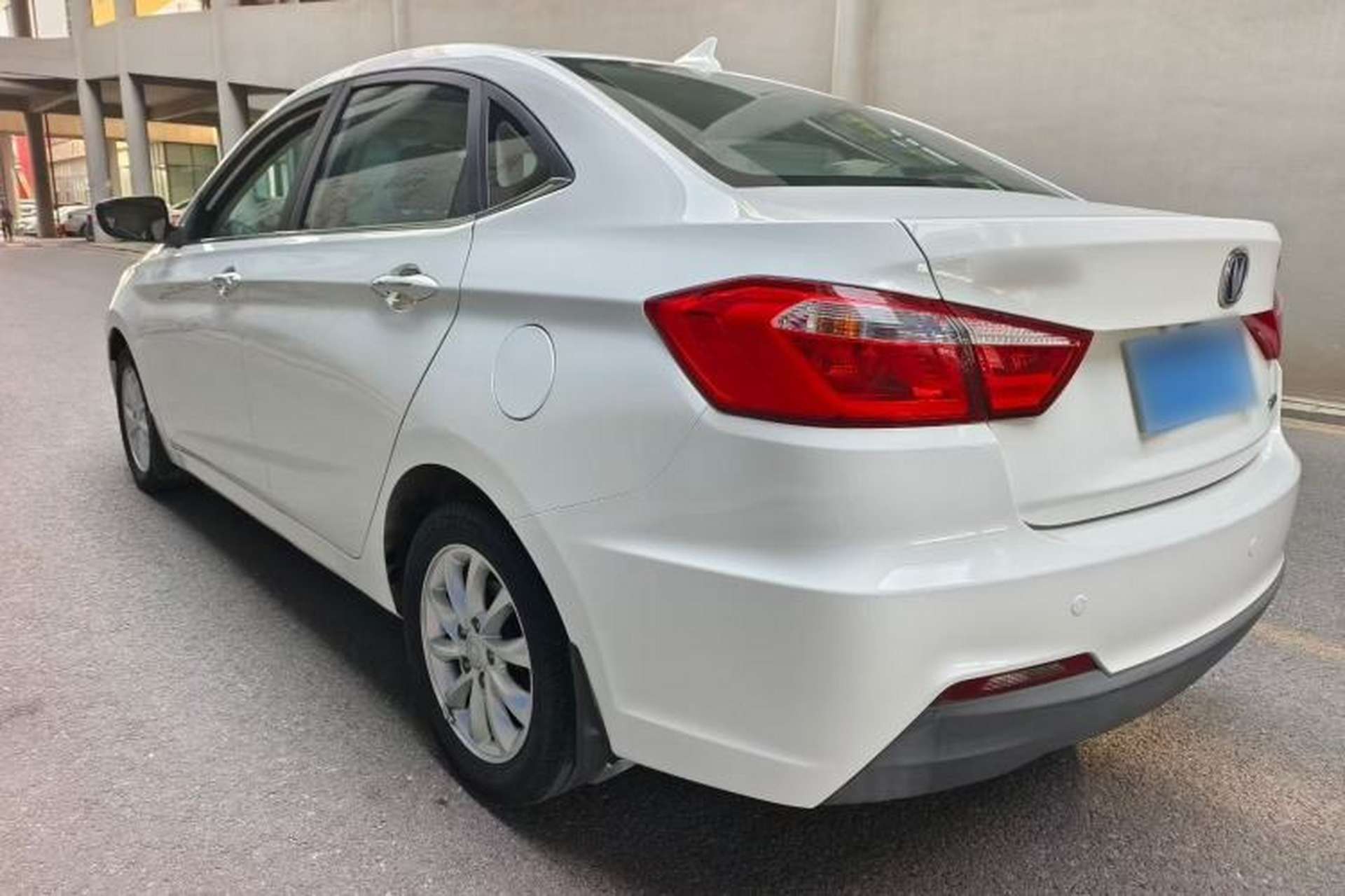 Used CHANGAN Alsvin V7 2015 1.6L Manual Enjoyment Model China V Standard Exterior 3