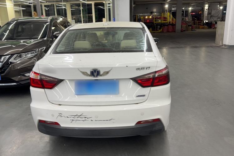 Used CHANGAN Alsvin V7 2015 1.6L Manual Fun Edition China V Standard Exterior 4