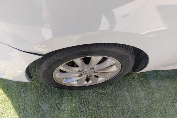 Used CHANGAN Alsvin V7 2015 1.6L Automatic Enjoyment Model China IV Standard Exterior 7