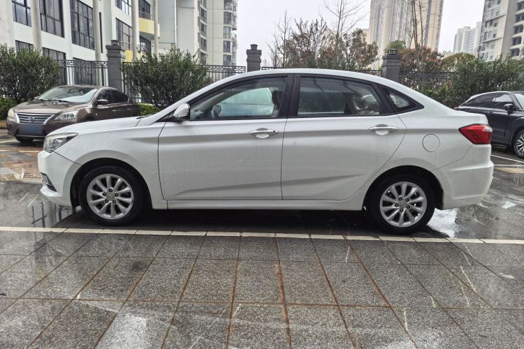 Used CHANGAN Alsvin V7 2015 1.6L Manual Joyful Edition China IV Exterior 8
