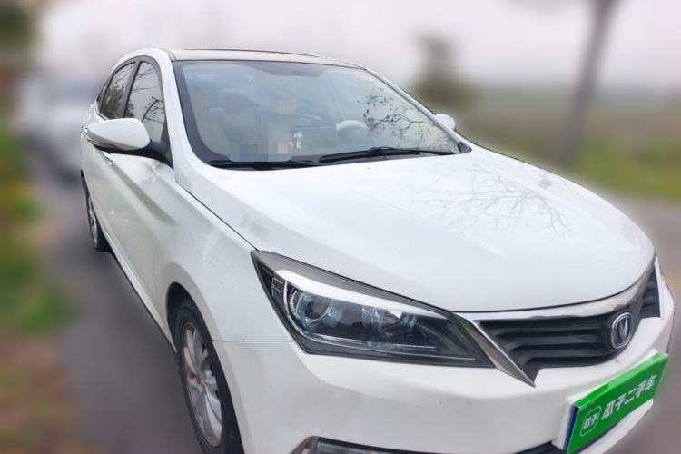 Used CHANGAN Alsvin V7 2015 1.6L Automatic Enjoyment Model China IV Standard Front Right 45 Deg