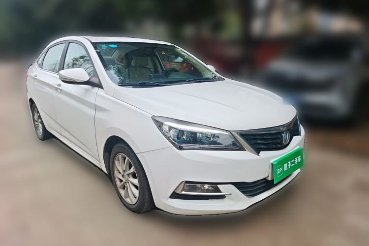 Used CHANGAN Alsvin V7 2015 1.6L Manual Enjoyment Model China IV Standard Front Right 45 Deg