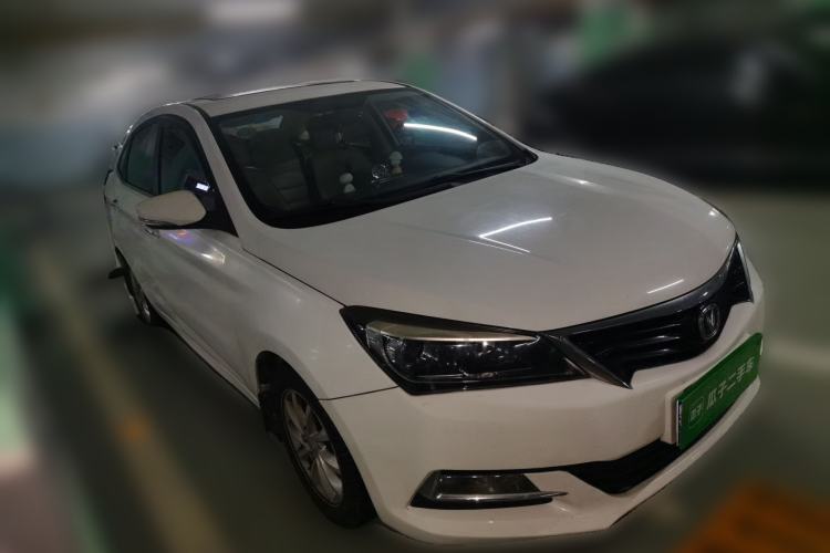 Used CHANGAN Alsvin V7 2015 1.6L Automatic Enjoyment Model China IV Standard Front Right 45 Deg
