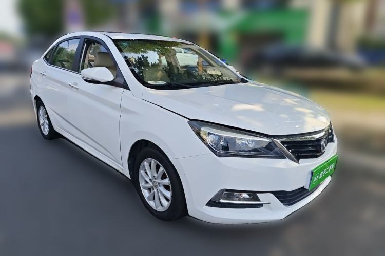 Used CHANGAN Alsvin V7 2015 1.6L Manual Enjoyment Model China IV Standard Front Right 45 Deg