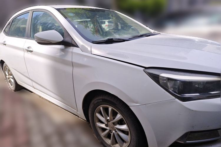 Used CHANGAN Alsvin V7 2015 1.6L Manual Joyful Edition China IV Front Right 45 Deg