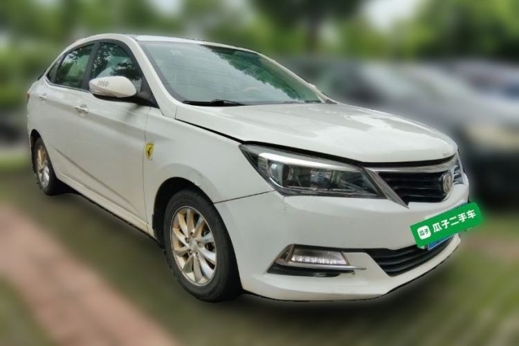 Used CHANGAN Alsvin V7 2015 1.6L Automatic Enjoyment Model China IV Standard Front Right 45 Deg
