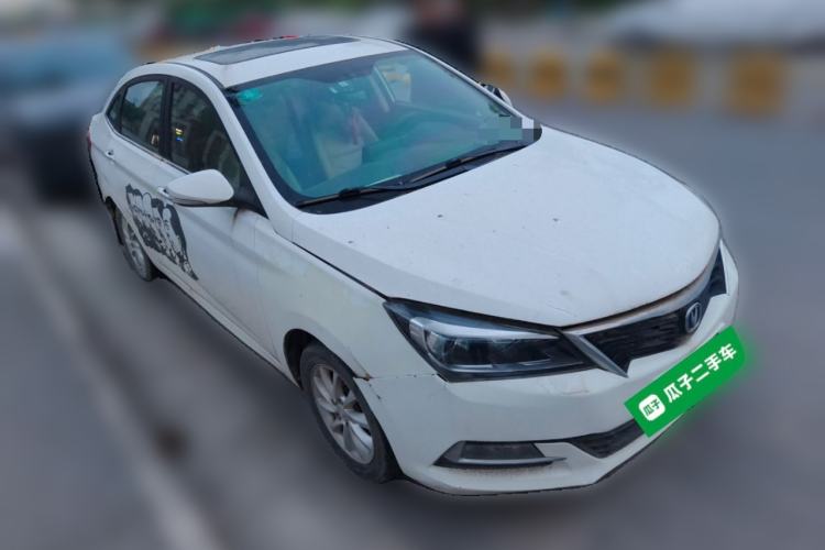 Used CHANGAN Alsvin V7 2015 1.6L Manual Enjoyment Model China IV Standard Front Right 45 Deg